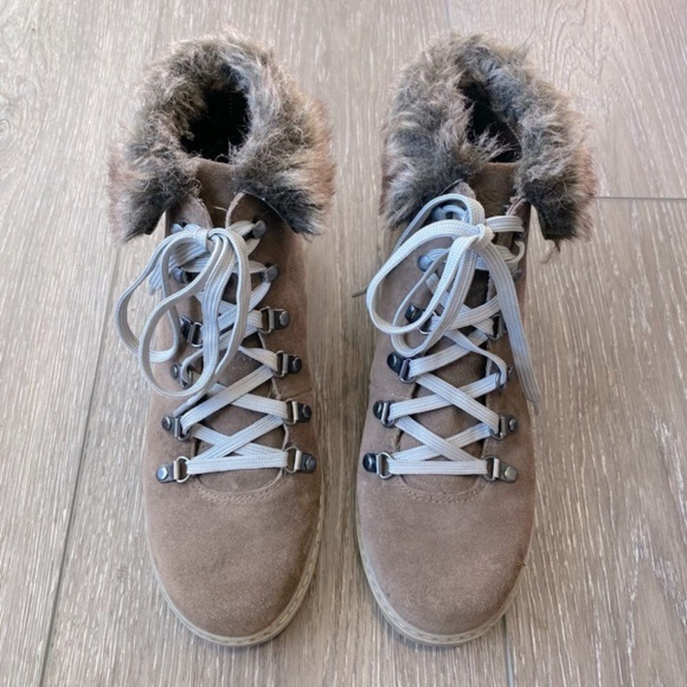 G.H. Bass Aubrey Women's Winter/Hiker Boots Suede and Faux Fur Brown Size 8.5